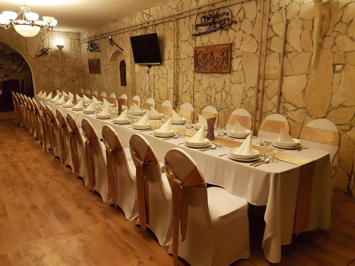 Bastya Wellness Hotel - Nyírbátor المظهر الخارجي الصورة